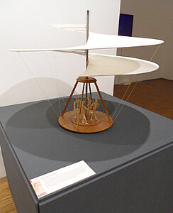 Ausstellungsstück Hubschauber da Vinci